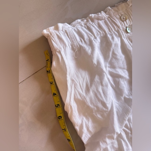 Ruby Rd Capri Pants M Ivory Elastic Waist Pockets Cottage Core Beachy Casual - Picture 7 of 15
